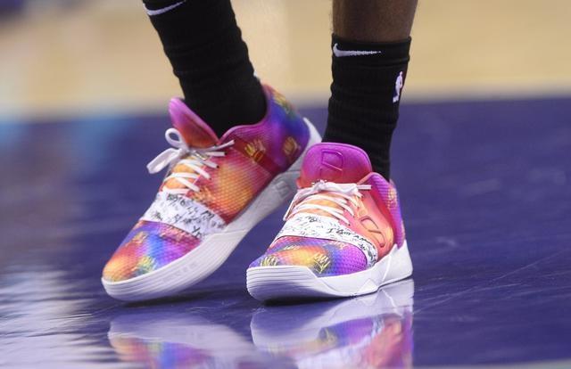 0-2！阿森纳或崩盘，切尔西爆冷，搅乱英超，曼城渔翁得利，冠军有变