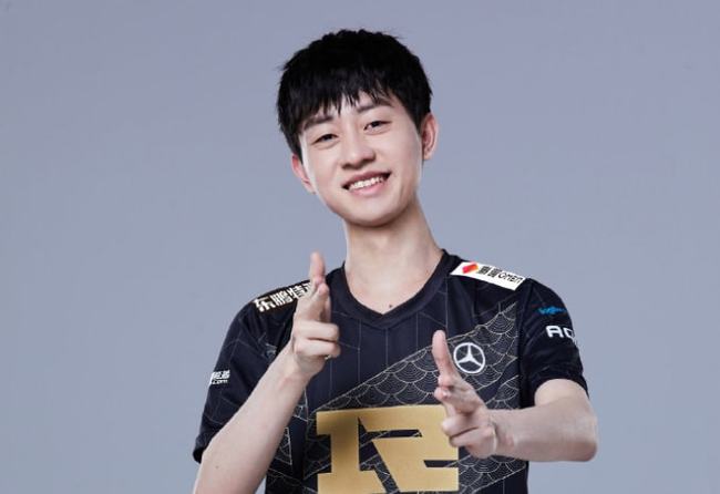 上海申花网红基力安姆巴佩在个人社交称：如果明天申...