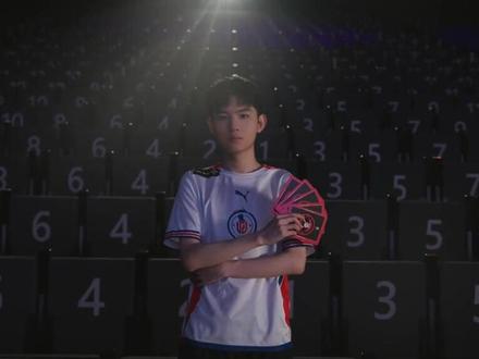 上海申花续约斯卢茨基，欲在亚冠和巴西引援中提升竞争力，期待其带领球队争冠。