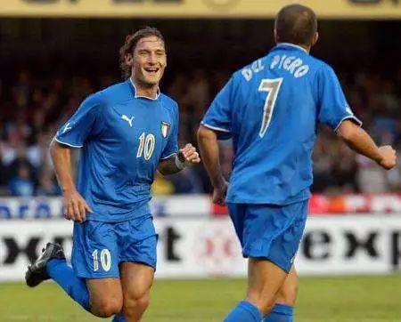 跟队：阿什拉夫伤缺6-8周，他的目标是尽快恢复赶上非洲杯